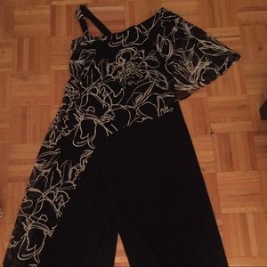 Women’s R&M Richards One ShoulderJumpsuit - Sz 14.